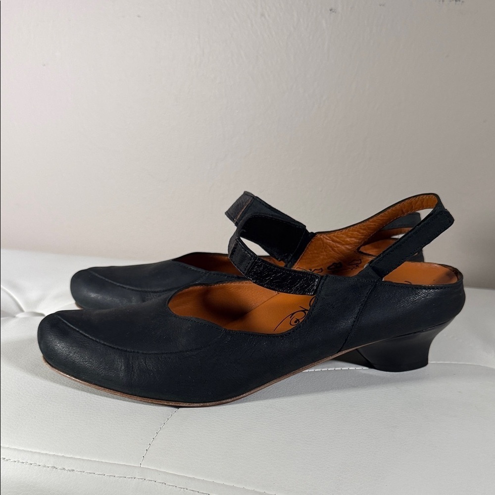 Think! Black Slingback Heels - Picture 3 of 14